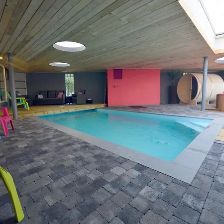 With Pool & Sauna, Cleaning Included * Trooz