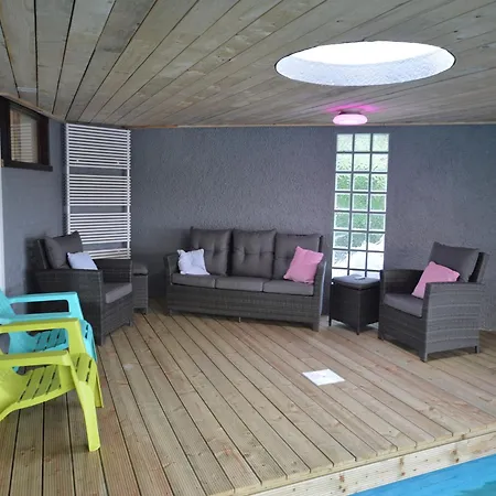A House With Pool, Sauna, Bubble Bath, Billiards , Cleaning Included Trooz